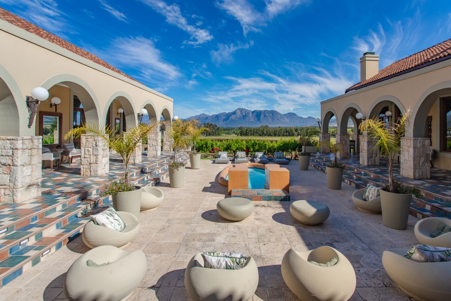 5 Bedroom Property for Sale in Winelands Western Cape